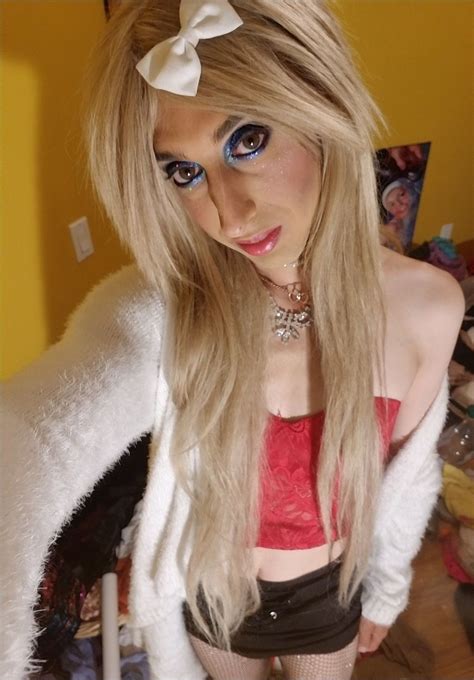 Moaning Shemale Porn Video .